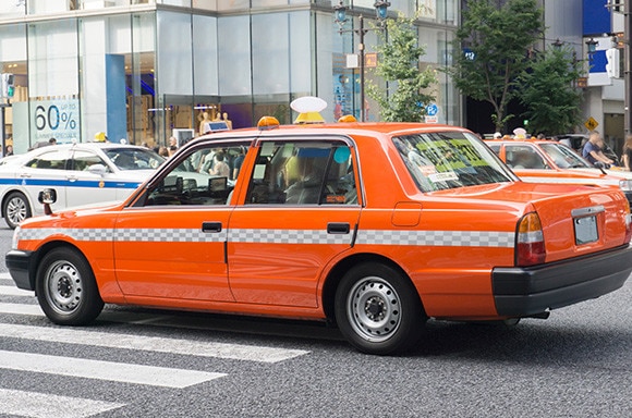 陣痛時に妊婦さんの負担を減らすためのタクシー