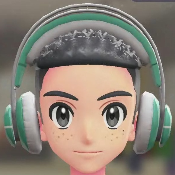 エメラルドグリーン