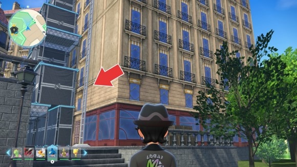 建物のはしごを登る