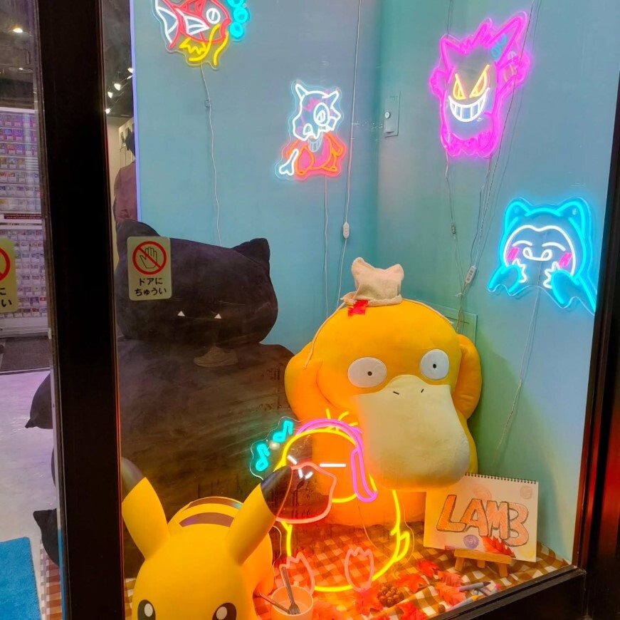 トレカショップラム内装