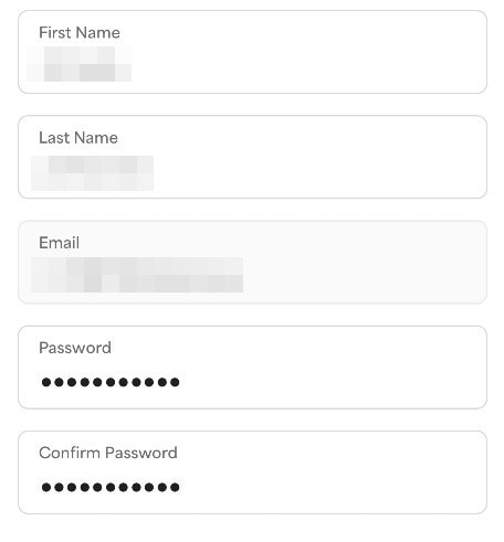 名前とパスワードを入力
